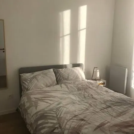 3 Bed Modern Flat Close To The Apartament *